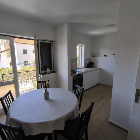 Apartment Brle โปเรช ภายนอก รูปภาพ