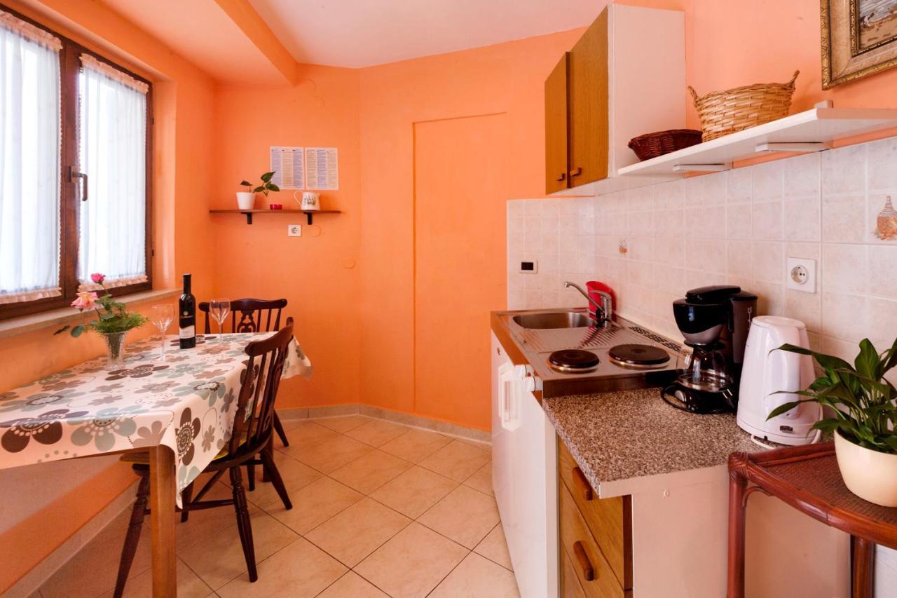 Apartment Brle โปเรช ภายนอก รูปภาพ