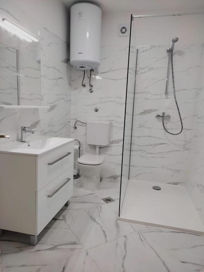 Apartment Brle โปเรช ภายนอก รูปภาพ